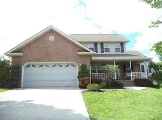 3715 Berryhill Dr, Maryville, TN 37801