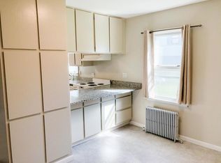 136 New Unionville Rd APT 3, Wallkill, NY 12589