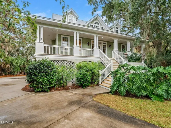 528 Rookery Ln, Saint Helena Island, SC 29920