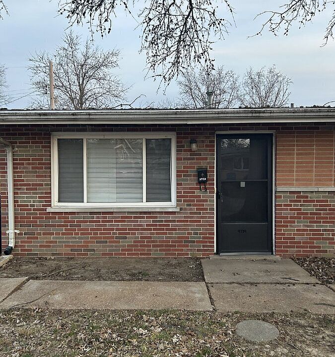 1st image of 9739 Greenbush Pl