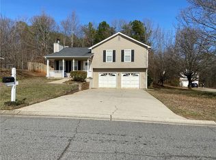 5302 High Point Rd, Flowery Branch, GA 30542