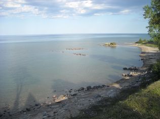 5222 Lakeshore Rd, Deckerville, MI 48427