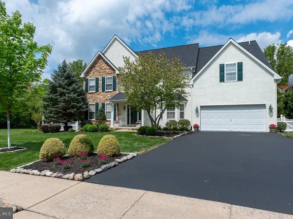 3841 Vincent Dr, Collegeville, PA 19426