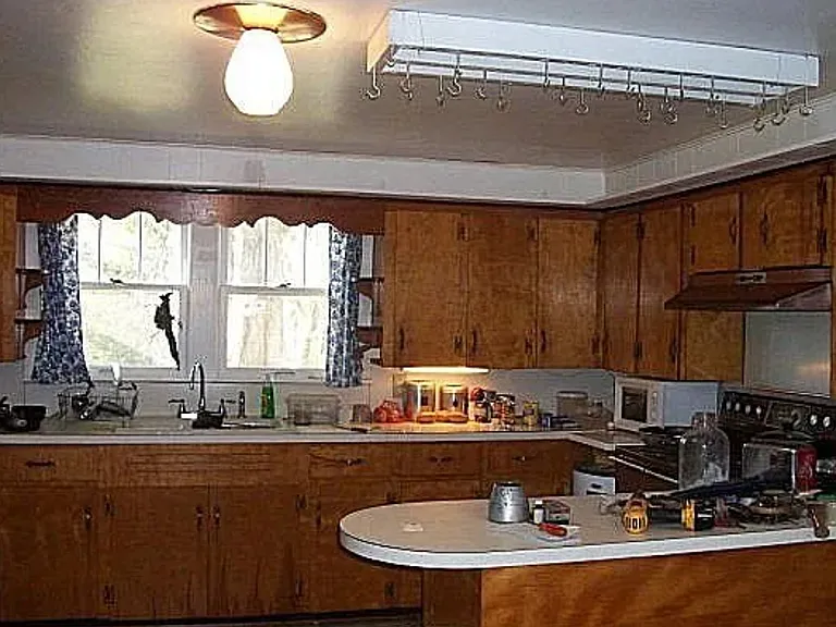 5370 Macedonia Rd — Photo 3