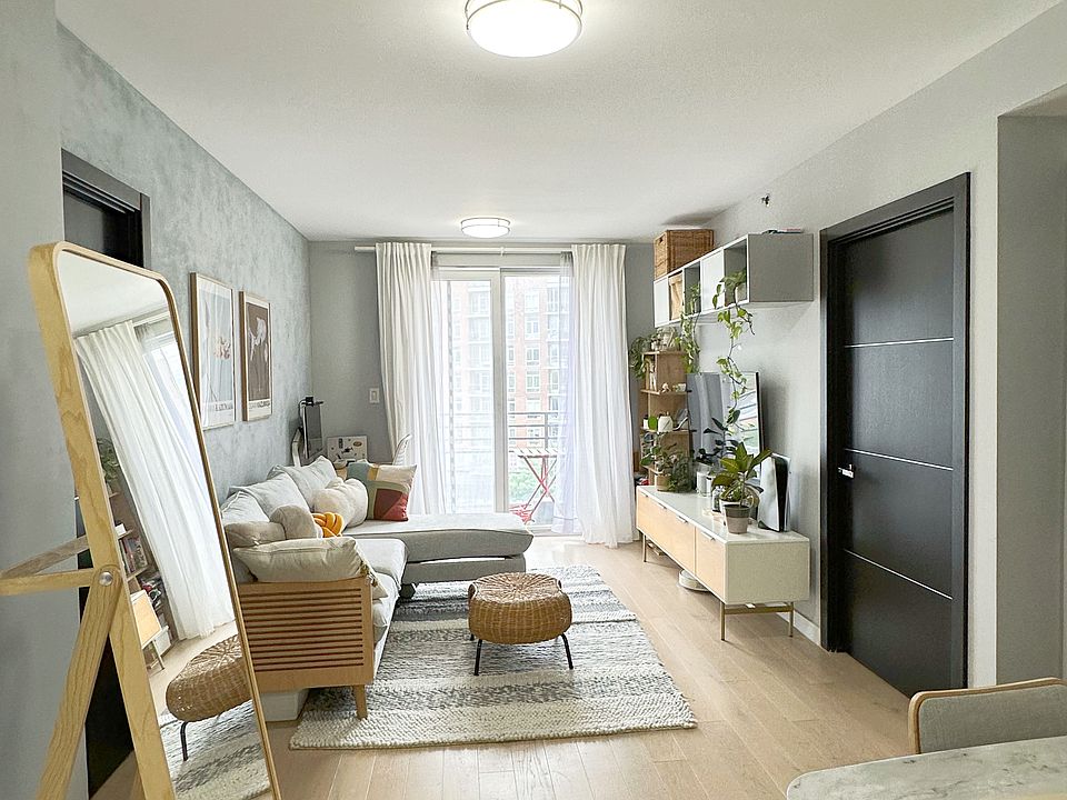 1st image of 7009 45th Ave #6E