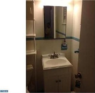 2nd image of 825 Plymouth Pl #4
