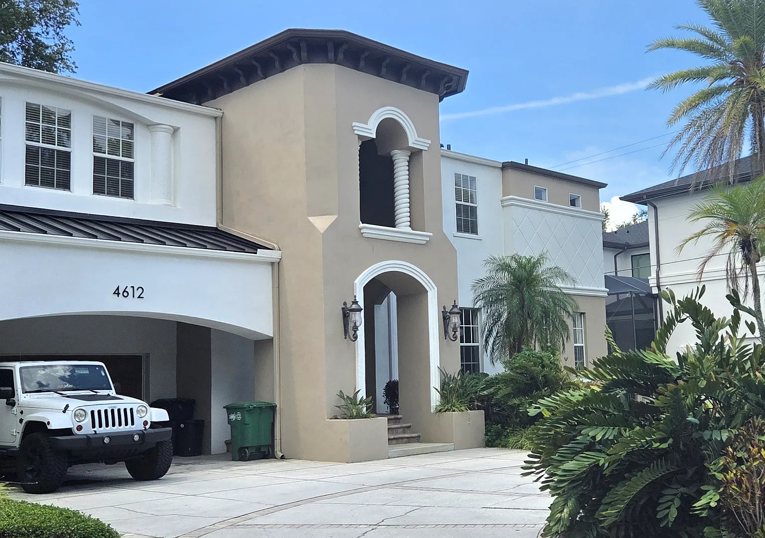 3 bed, 2.5 bath, 2500 sqft, $7,000 — Photo 3