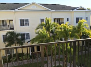 9873 Meadow Field Cir, Tampa, FL 33626