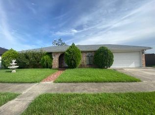 2109 Legend St, Meraux, LA 70075
