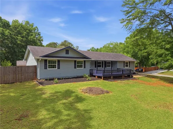 2396 Wales Dr, Austell, GA 30106