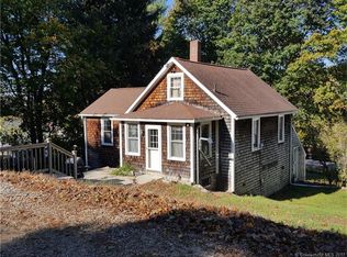 439 School St, Putnam, CT 06260