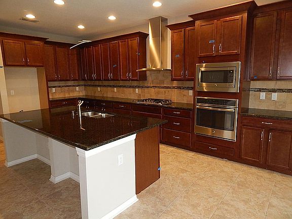 3rd image of 13311 Sunset Shore Cir