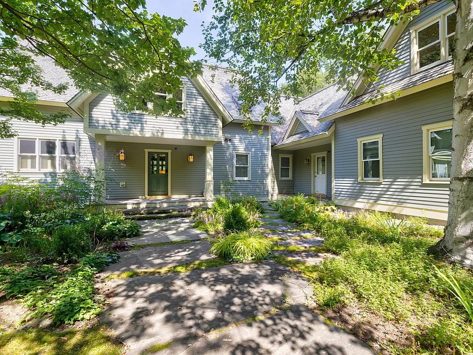 271 Thomas Pasture Rd