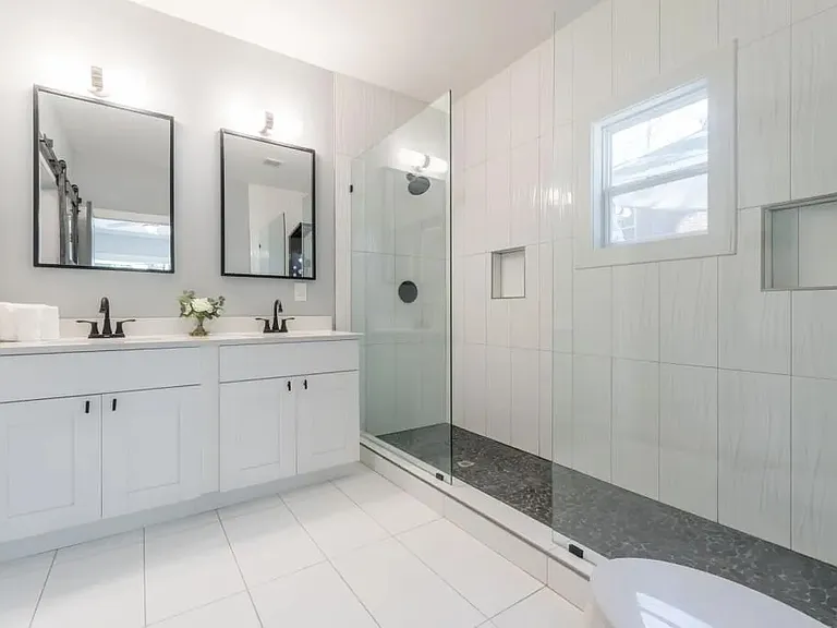 1659 Olympian Way SW — Photo 17
