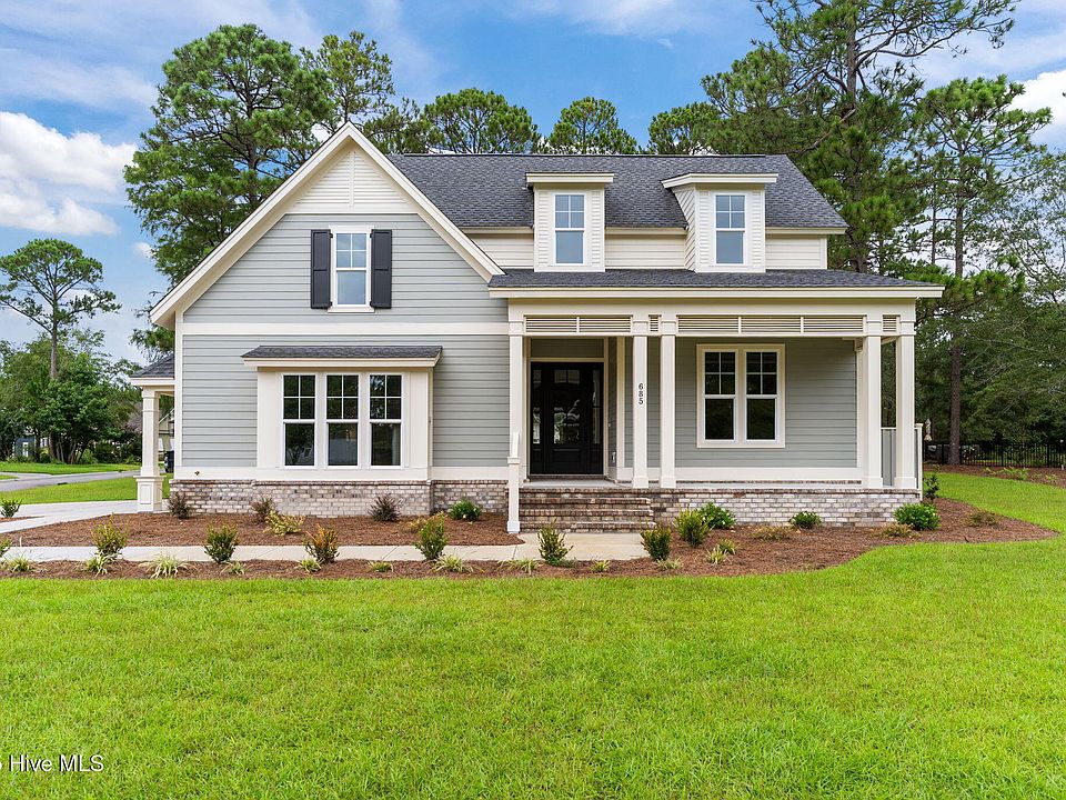 1st image of 685 Breezewood Drive SE