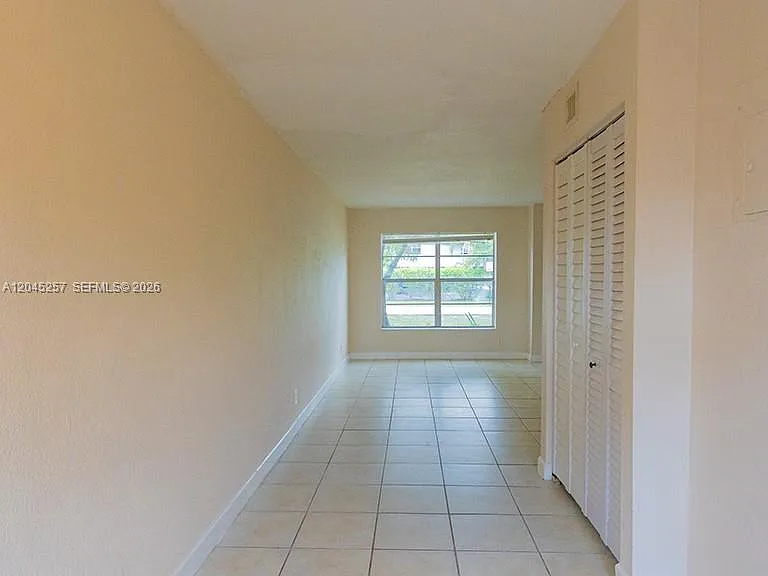 4648 NW 9th Dr #4648 — Photo 4