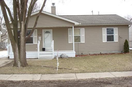 1st image of 429 Woodlawn Ave