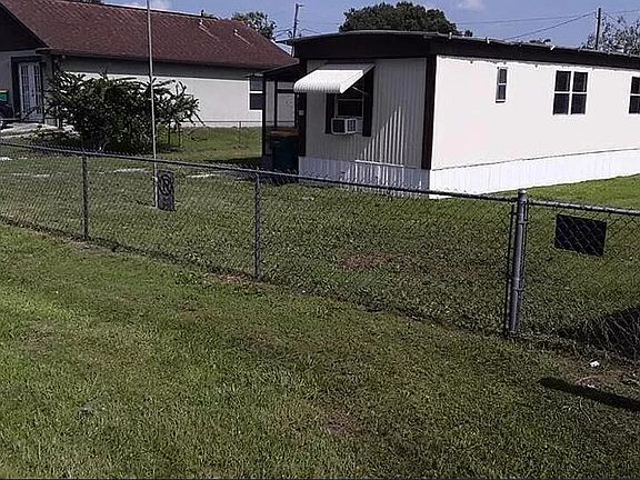 2nd image of 590 Cadillac Blvd