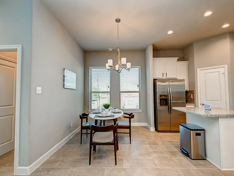 4151 Dupont St — Photo 19