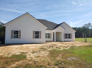 152 Station Dr, Leesburg, GA 31763