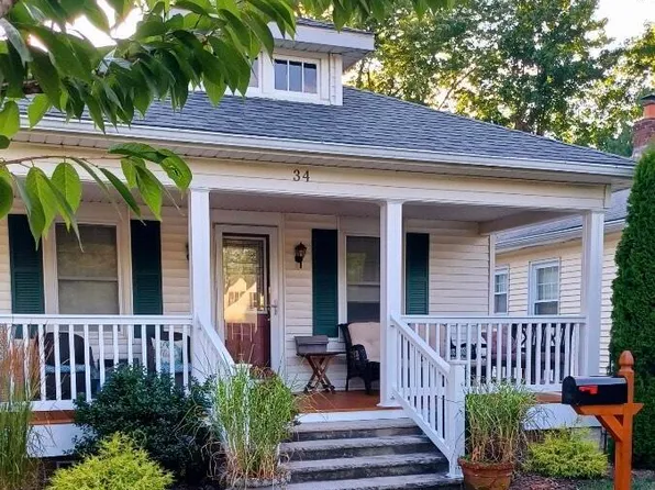34 Whalepond Rd, Oakhurst, NJ 07755