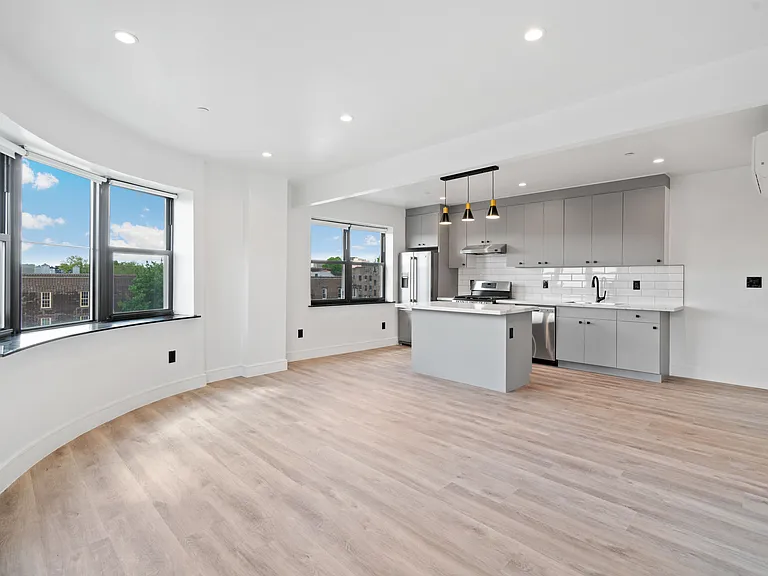 35-64 85th St #2D — Photo 4