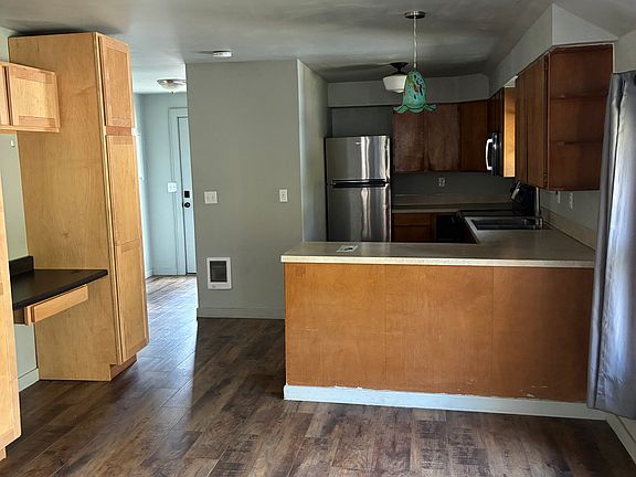5th image of 529 F St