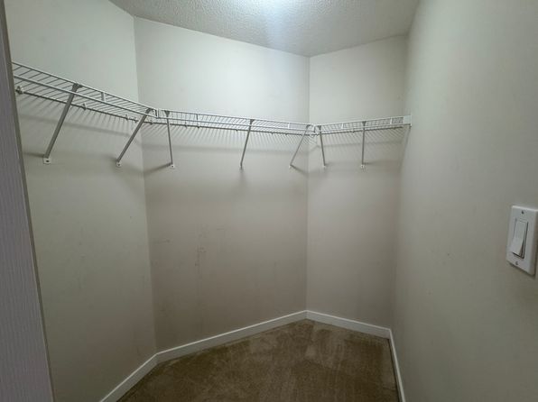 2 bedroom rental in Richmond — photo 8