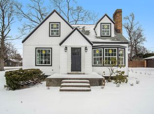 118 Parkhurst Ave, Spring Lake, MI 49456