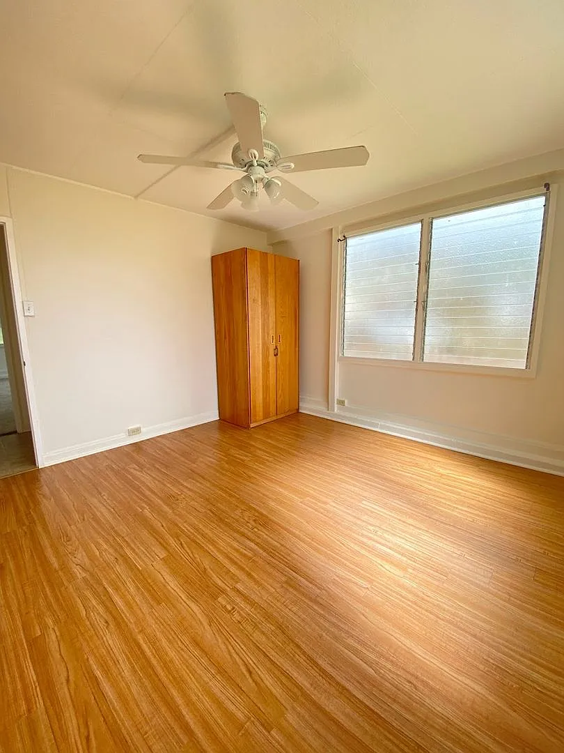 Palolo Valley, Ground Floor Spacious Duplex 2 Bed, 2 Bath, 1 Parking Stall Includes Water And Sewer — Photo 4