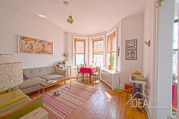 1st image of 362 Parkside Ave APT 3