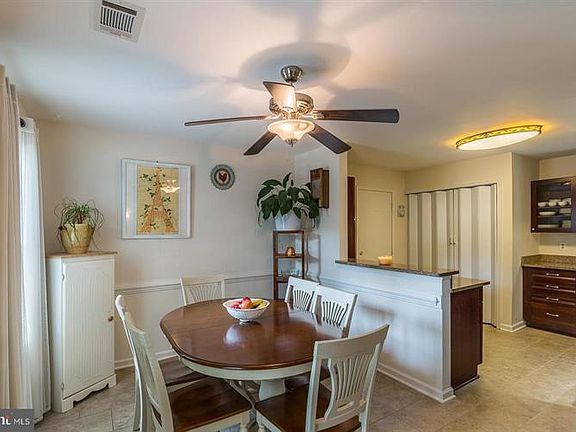 5th image of 14445 Simmons Ln