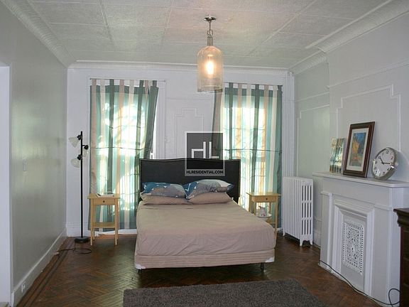 3rd image of 284 Clifton Pl #2