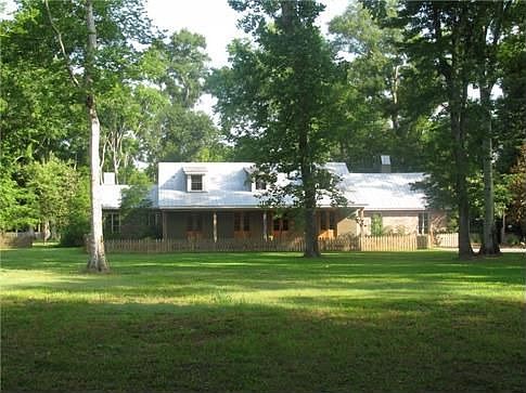 1st image of 420 Pecan Dr