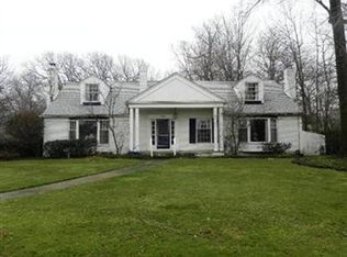 17866 Lake Rd, Lakewood, OH 44107