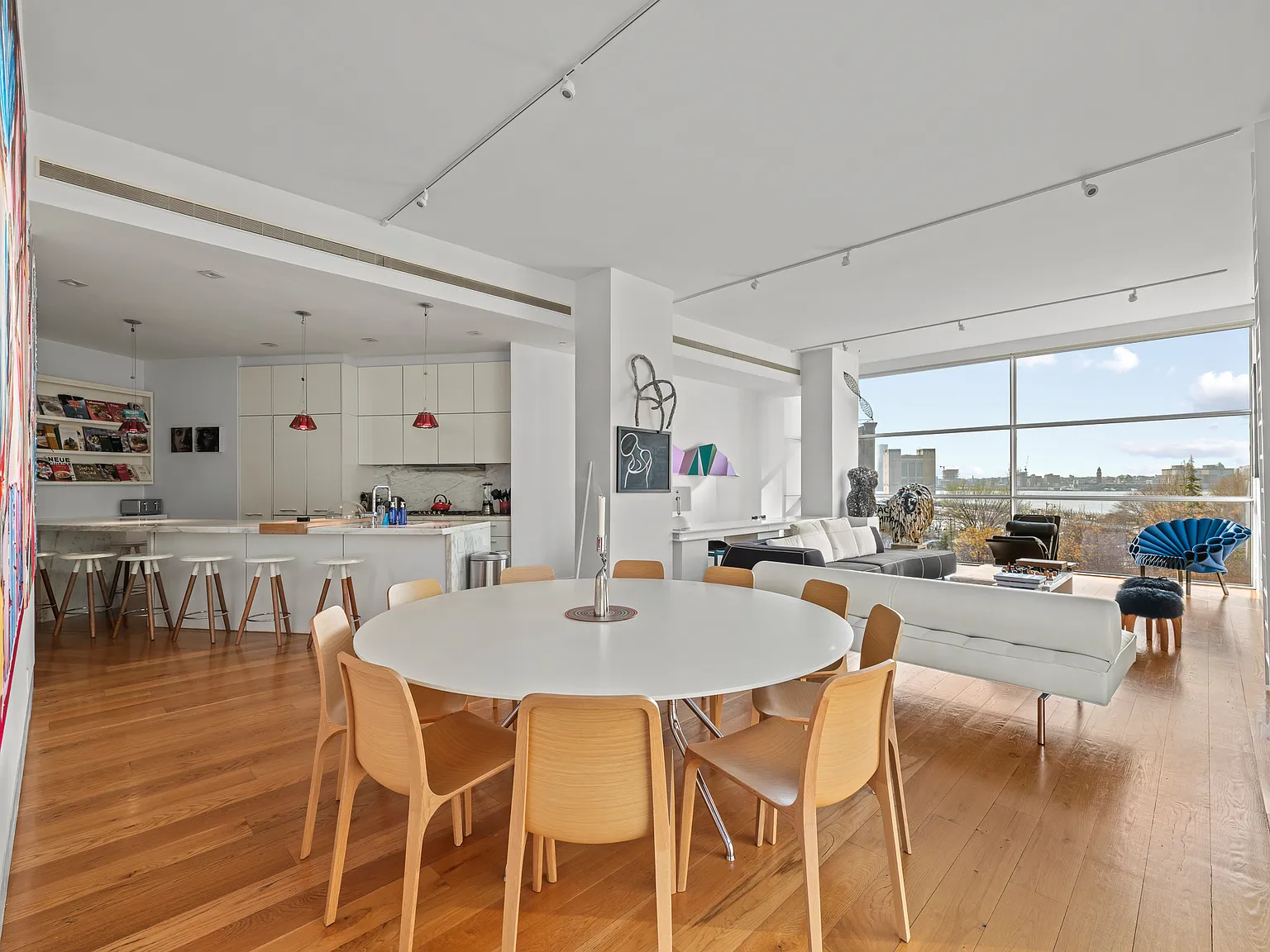 471 Washington Street — Photo 1