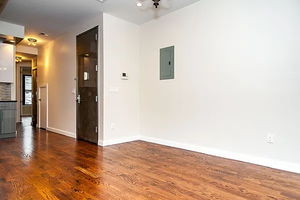 Rented by Nooklyn NYC LLC | media 63