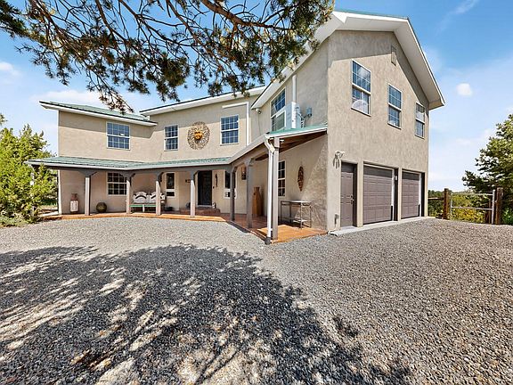 2nd image of 22 Sandia Mountain Ranch Dr