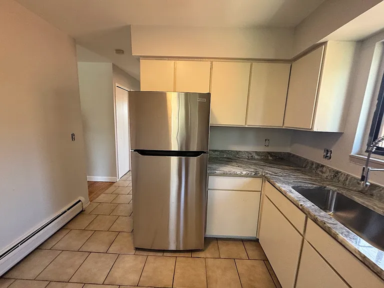 15425 Miller St #3 — Photo 5
