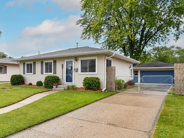 8615 17th AVENUE, Kenosha, WI 53143