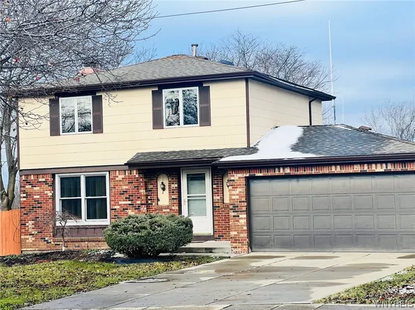 3710 Howard Rd, Hamburg, NY 14075