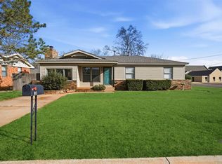 801 Standifer Rd, Elk City, OK 73644