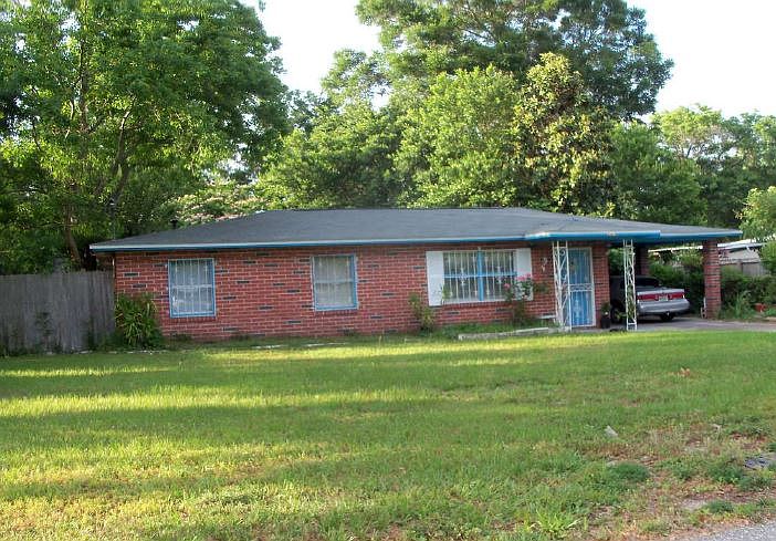 1st image of 3304 W Moreno St