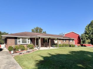 1183 Dry Hill Rd, Beckley, WV 25801
