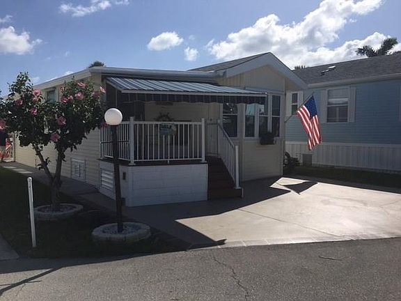 2nd image of 990 Nettles Blvd
