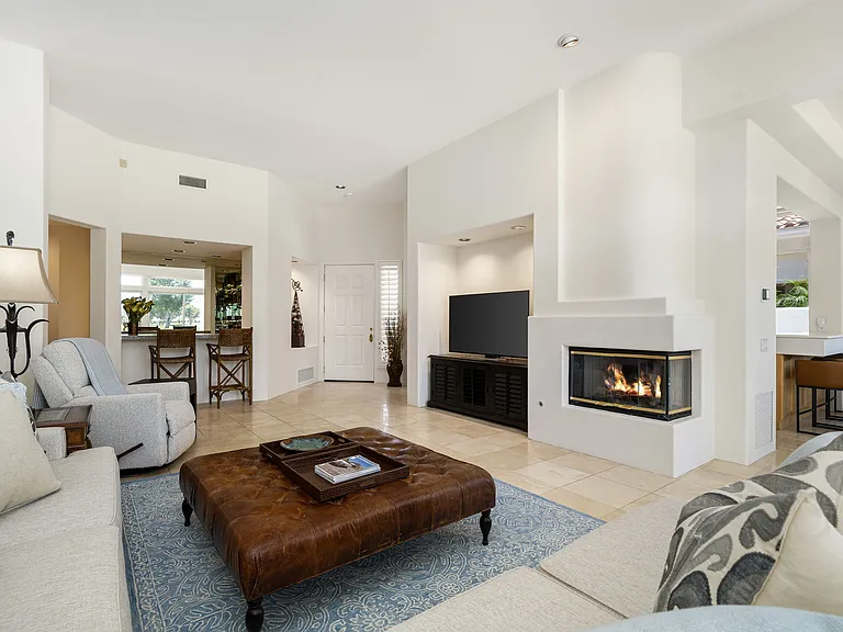 79695 Mandarina — Photo 4