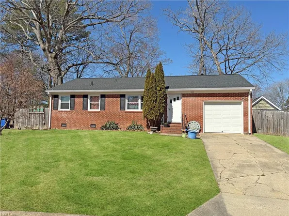 449 Spratley Circle, Newport News, VA 23602