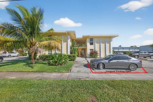 727 Hummingbird Way #6 Photo 1