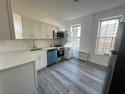 Rented by Lang Realty LLC | media 2