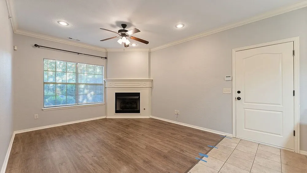 3 bed, 2.0 bath, 1100 sqft, $1,295 — Photo 3